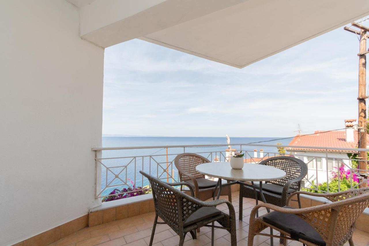 Anesis Seaview Apartment 2 ネオス・マルマラス エクステリア 写真