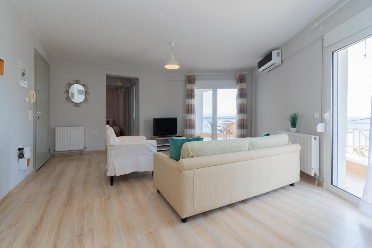 Anesis Seaview Apartment 2 ネオス・マルマラス エクステリア 写真