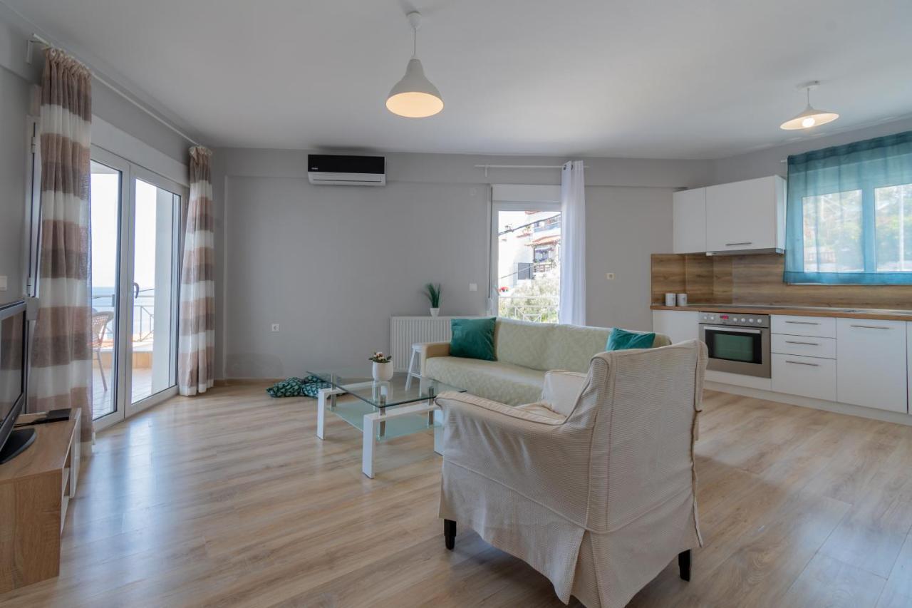 Anesis Seaview Apartment 2 ネオス・マルマラス エクステリア 写真