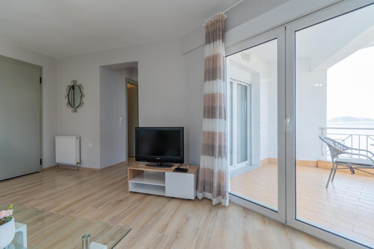 Anesis Seaview Apartment 2 ネオス・マルマラス エクステリア 写真