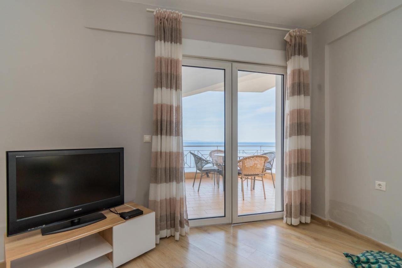 Anesis Seaview Apartment 2 ネオス・マルマラス エクステリア 写真
